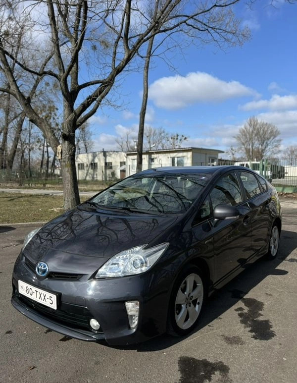 Toyota Prius cena 38500 przebieg: 238000, rok produkcji 2012 z Warszawa małe 79